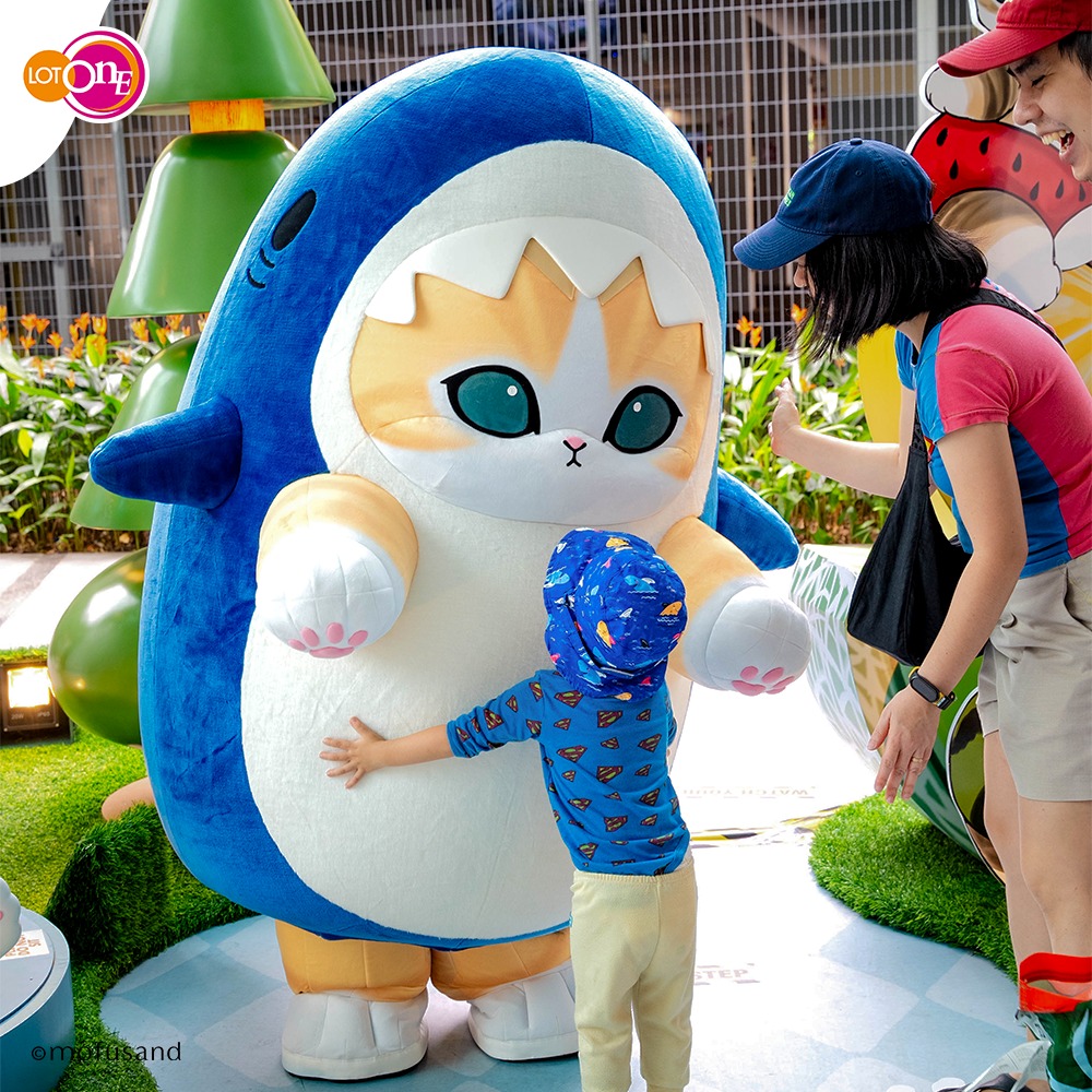 Close-up of Mofusand mascots bringing joy to fans