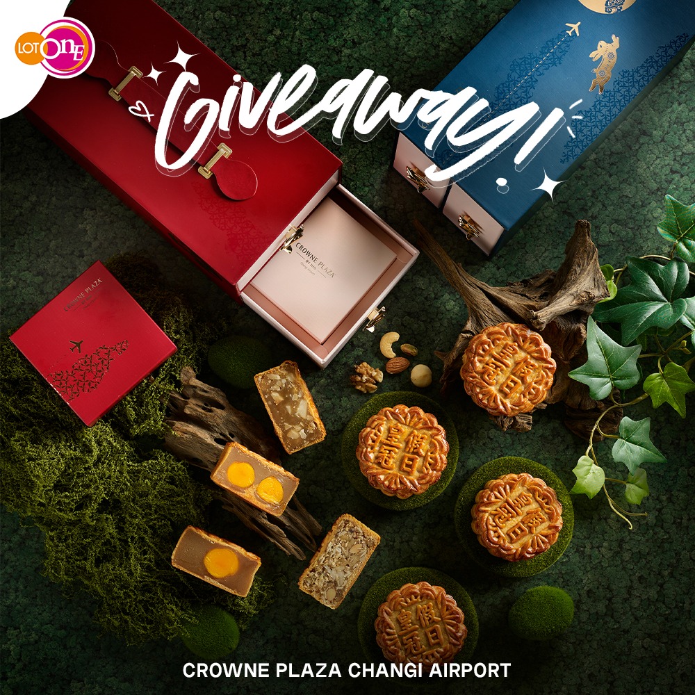 Exquisite mooncakes in a decorative box, perfect for Mid-Autumn Festival celebrations.