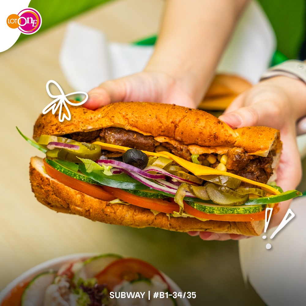 An array of fresh, colourful ingredients, highlighting healthy and customizable options.